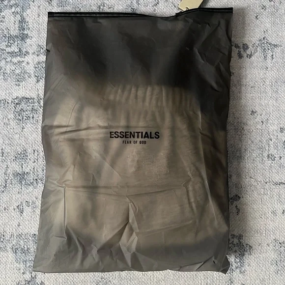 Gray NBA Essentials Shorts Fear of God - Picture 2 of 2